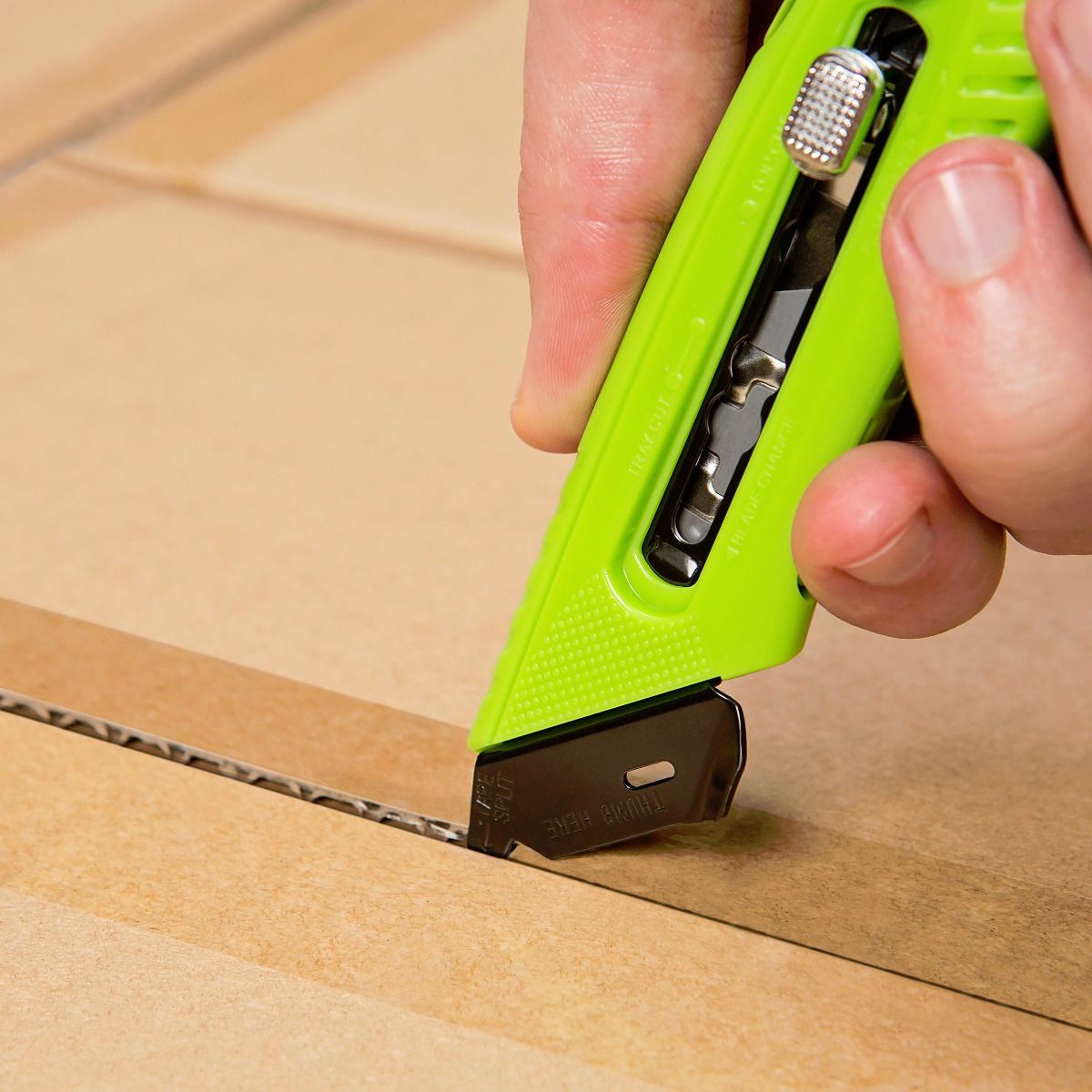 How to Use a Box Cutter Safely - WebstaurantStore